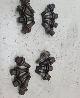 Citroen C4 II Nuts/bolts 