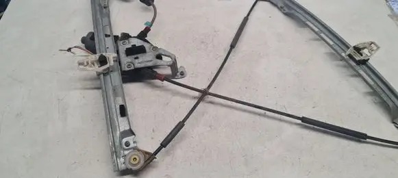 Peugeot 206 Front door window regulator with motor 9637530580