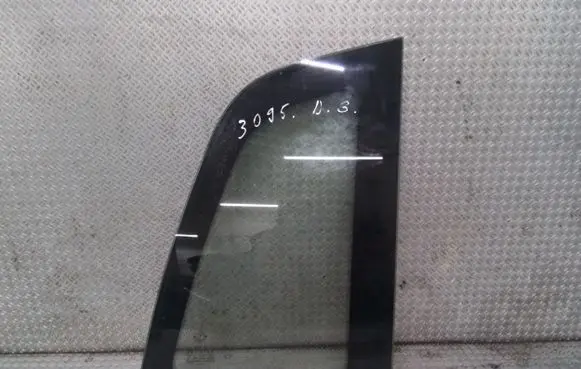 Fiat Idea Rear side window