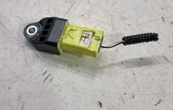 Toyota Auris E180 Airbag deployment crash/impact sensor 8983102160