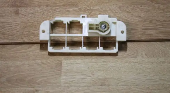 Audi A4 S4 B7 8E 8H Fuse box cover 4F1937545