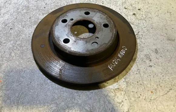 Toyota Auris E180 Rear brake disc
