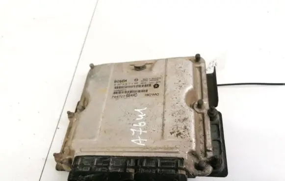 Chrysler Voyager Engine control unit/module P04727664AD 0281010814
