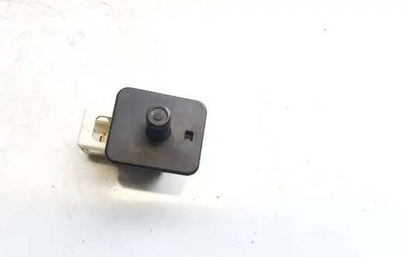 Mercedes-Benz E W211 Brake pedal sensor switch 2028209410 30011501