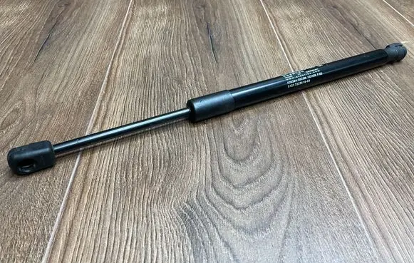BMW 1 E82 E88 Front bonnet/hood damper/strut 7225518