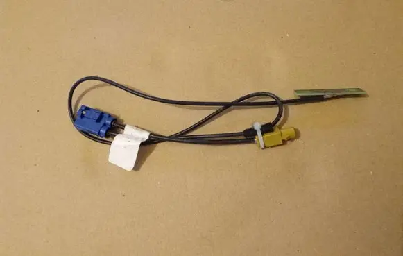 Mercedes-Benz GLC X253 C253 Bluetooth antenna A2059059713