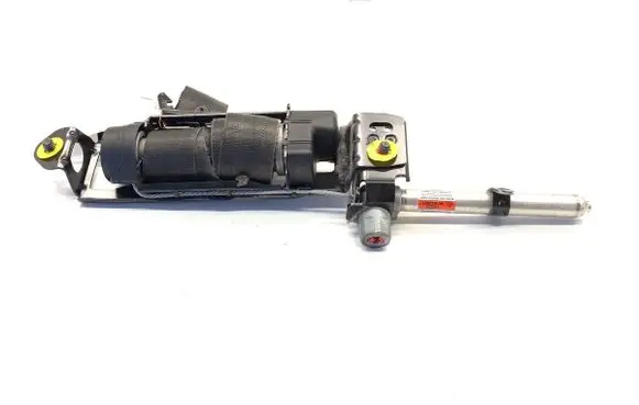 Volvo V50 Front seatbelt 