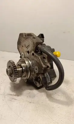 Jeep Grand Cherokee (WK) Fuel injection high pressure pump A6420700501