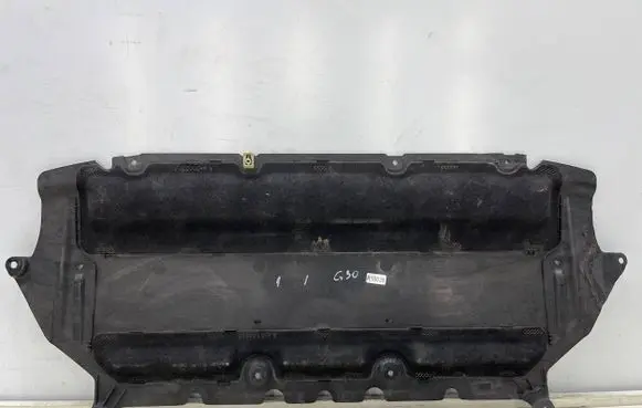 BMW 8 G15 Engine splash shield/under tray 7340168