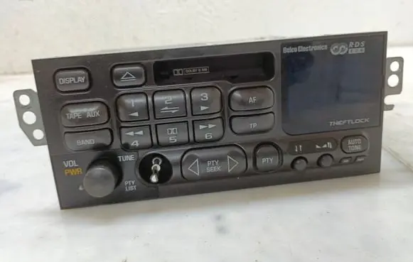 Chevrolet Blazer Radio/CD/DVD/GPS head unit 15773355 102790025 89DHKZM