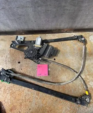 Volkswagen Sharan Front door window regulator with motor 7M3959801 YM2114A389AA 106236100