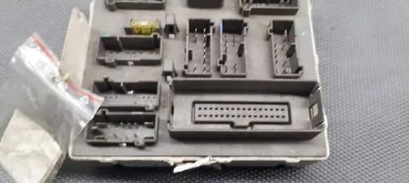 Ford Focus Comfort/convenience module 518251905