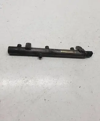 Mercedes-Benz CLS C219 Fuel main line pipe A6420702695 0702615221
