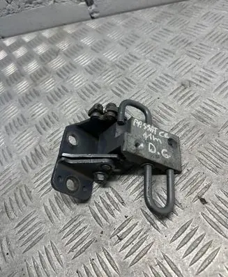 Volkswagen PASSAT B7 Rear door hinge set 3C8833412B