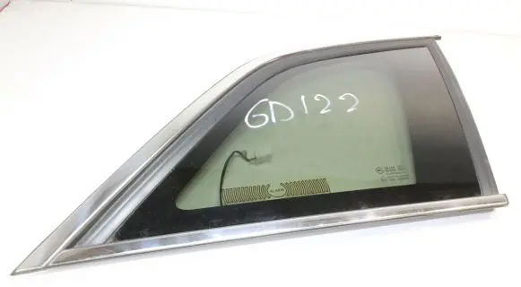 Opel Antara Rear side window