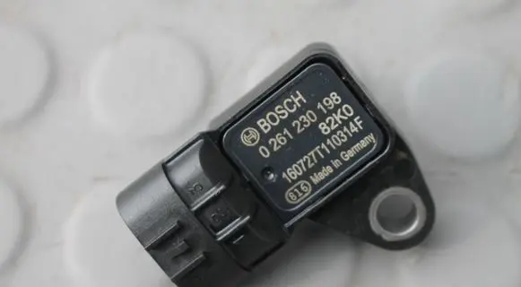 Suzuki Vitara (LY) Sensor 0261230198VITARA 0261230198