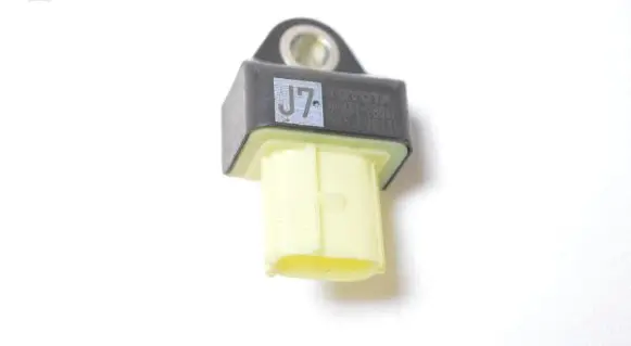Lexus RX 450H Airbag deployment crash/impact sensor 8983128040