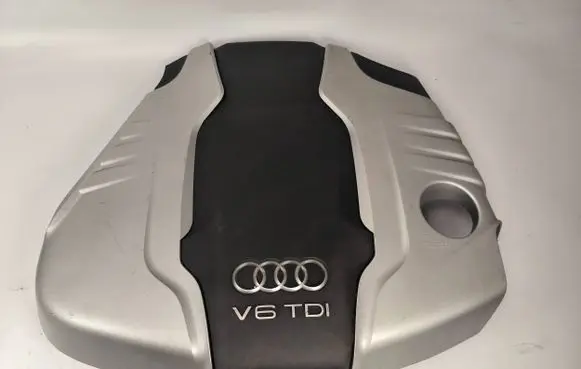 Audi A8 S8 D4 4H Engine cover (trim) 4L0103925 4H0103925