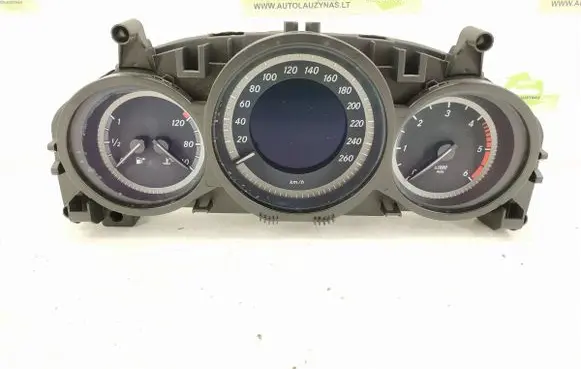 Mercedes-Benz C W204 Speedometer (instrument cluster) 2049004509 A2049004509