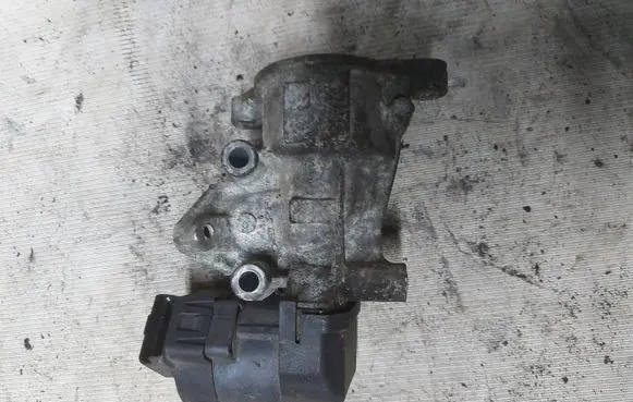 Ford Kuga I EGR valve 9656612380