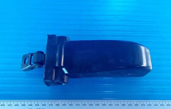 Skoda Octavia Mk3 (5E) Front door check strap stopper 5E0837267A