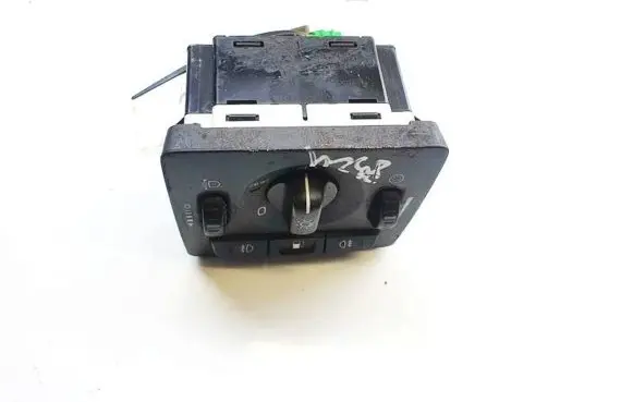 Volvo V50 Light switch 30669736