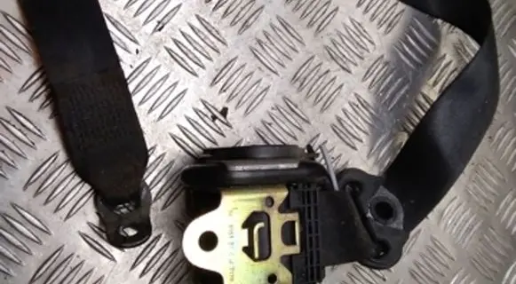 Audi A6 S6 C5 4B Front seatbelt 560585901 08RS000