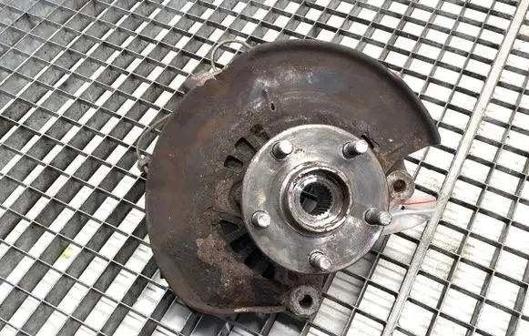 Lexus CT 200H Front wheel hub spindle knuckle 