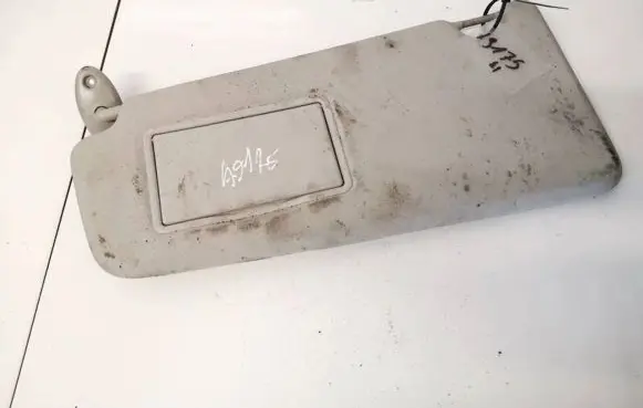 Sun visor