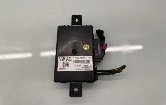 Audi A6 S6 C7 4G Gateway control module 4G0907468AB 4G0907468AA
