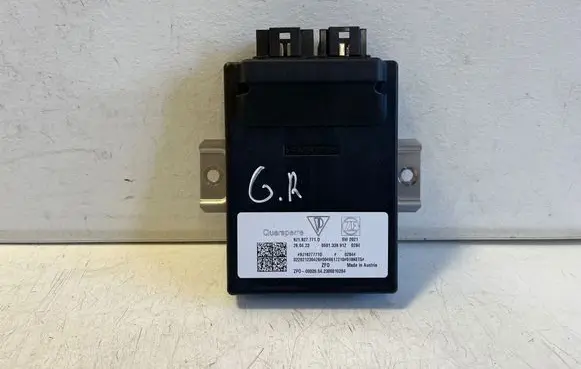 Porsche Taycan 9J1 Transfer box differential control unit 9J1927771D