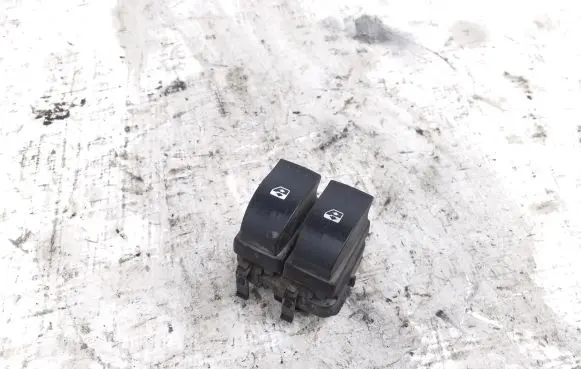 Renault Scenic II - Grand scenic II Electric window control switch 315044A