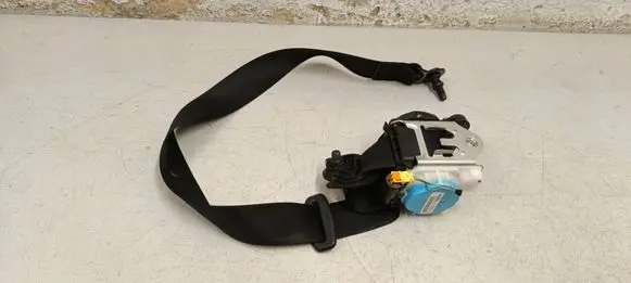 Mercedes-Benz A W176 Front seatbelt A1768602285