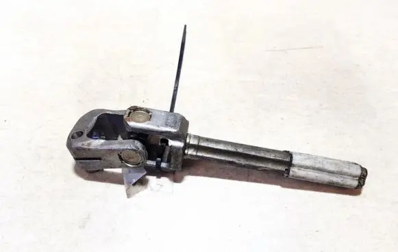 Volkswagen PASSAT B6 Steering column universal joint