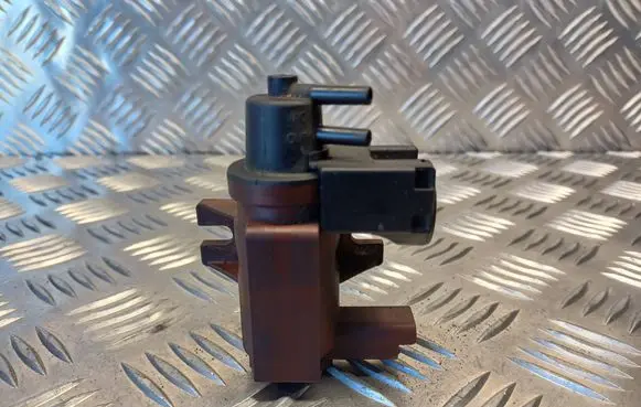 Volvo S40 Turbo solenoid valve 6G9Q9E882CA 70177100