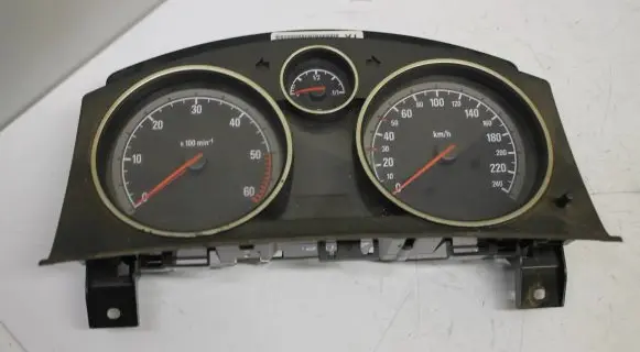 Opel Zafira B Speedometer (instrument cluster) 13225988 SW6607