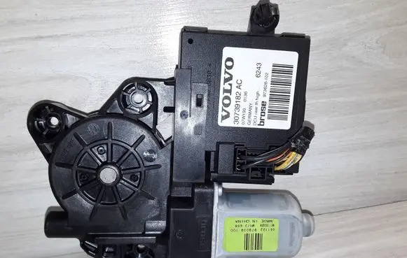 Volvo S40 Rear door window regulator motor 30739182AC