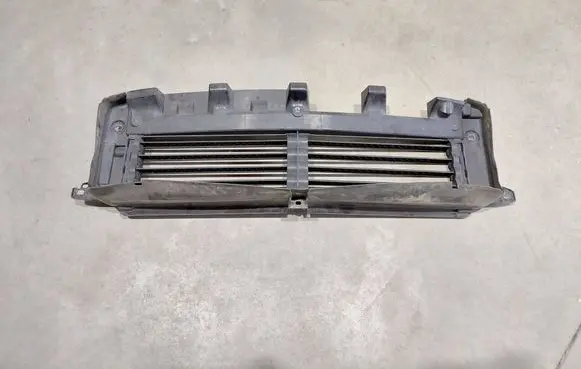 Volvo XC40 Intercooler air guide/duct channel 31455415