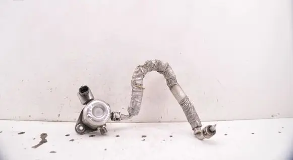 Ford C-MAX II Fuel injection high pressure pump 0261520095 CV619J280BF