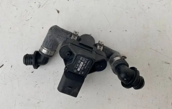 Audi A6 Allroad C5 Air pressure sensor 036906051C