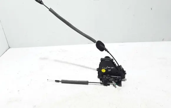 Renault Captur II Front door lock 805024067R