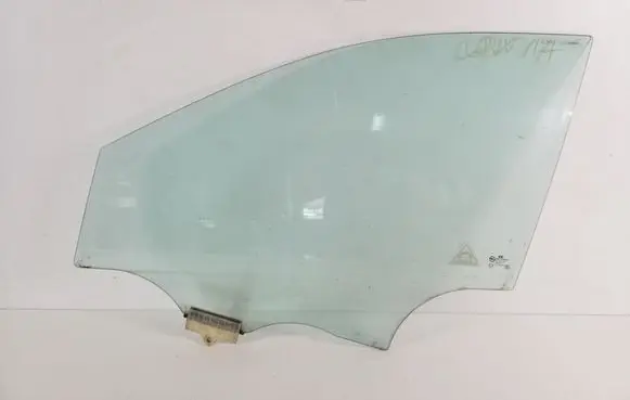 KIA Optima Front door window glass four-door