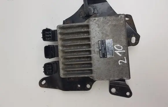 Toyota Avensis T250 Fuel injection control unit/module 8987120070 1310001371