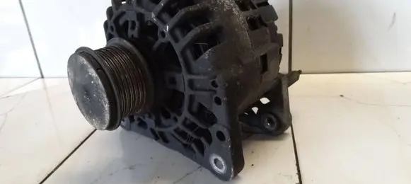 Skoda Octavia Mk1 (1U) Generator/alternator 038903023R