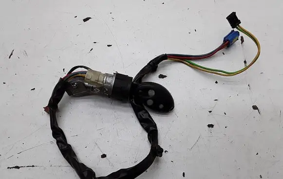 Citroen C5 Ignition lock 9648445180
