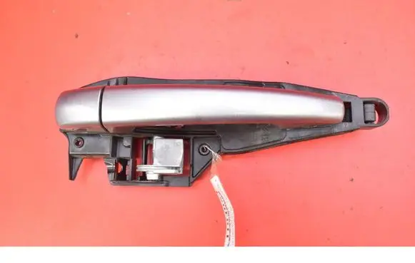 Peugeot 208 I Rear door exterior handle 9672961180