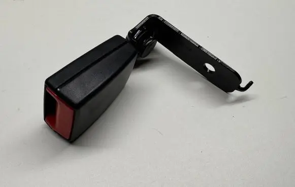 BMW 6 F12 F13 Rear seatbelt buckle 7226393 C050213X 34085016