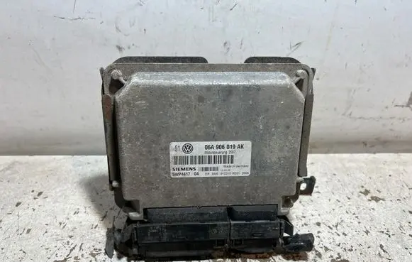Volkswagen Golf IV Engine control unit/module 06A906019AK 5WP4417