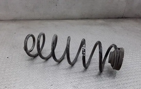 Volkswagen Polo Rear coil spring