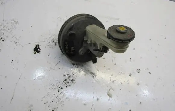 Honda HR-V Brake booster